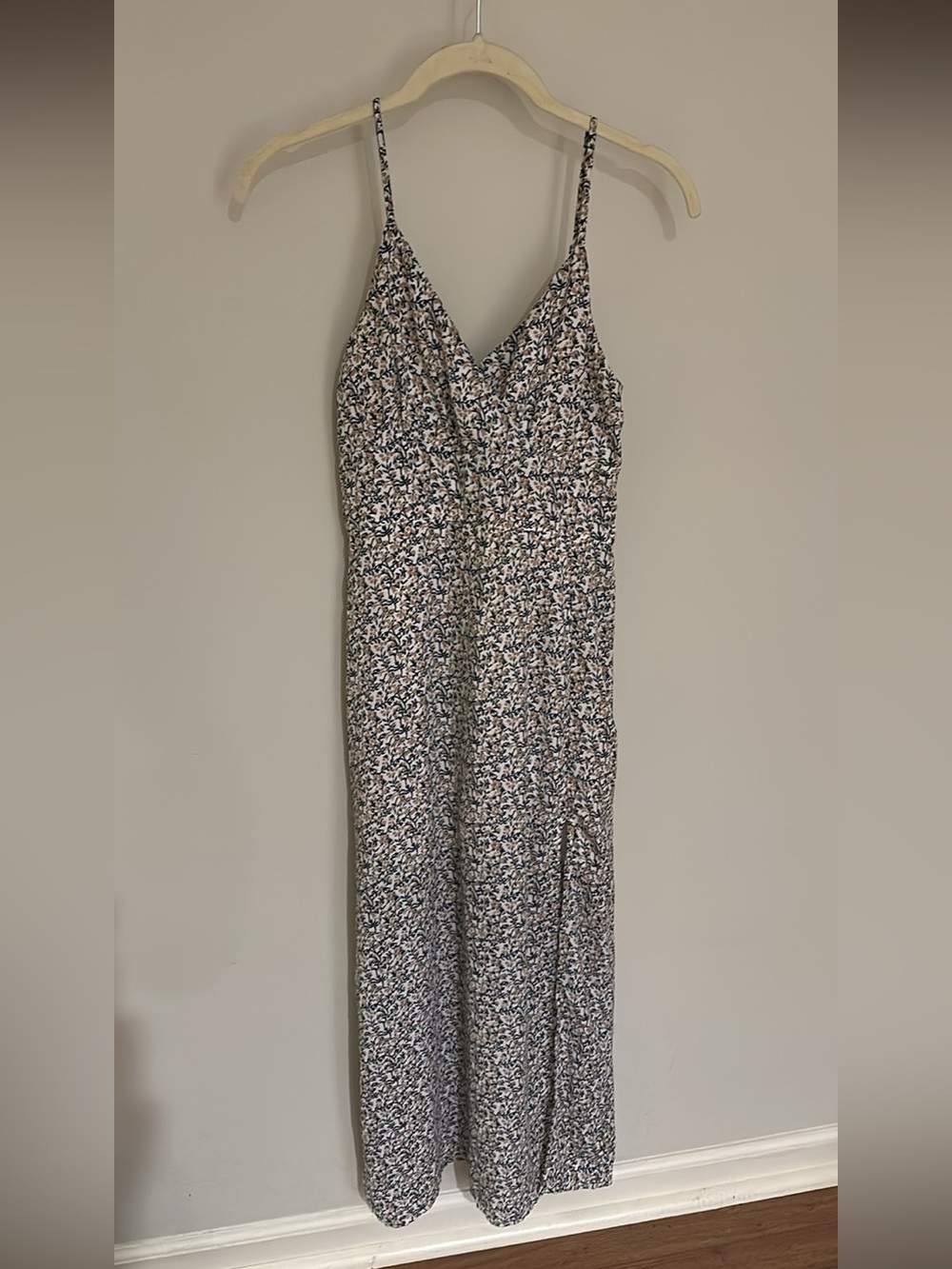 Abercrombie & Fitch Floral V-Neck Spaghetti Strap Maxi Dress - Blue & White